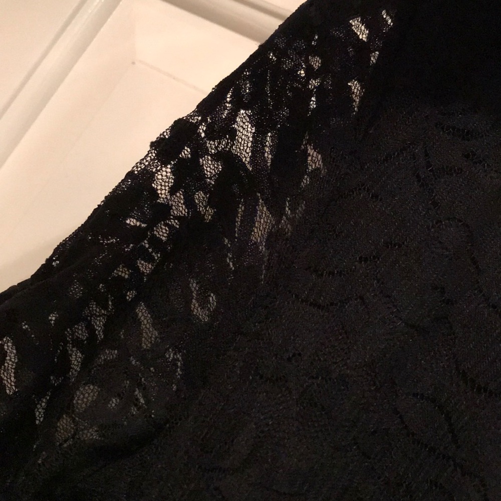 Black dress w/ gold belt